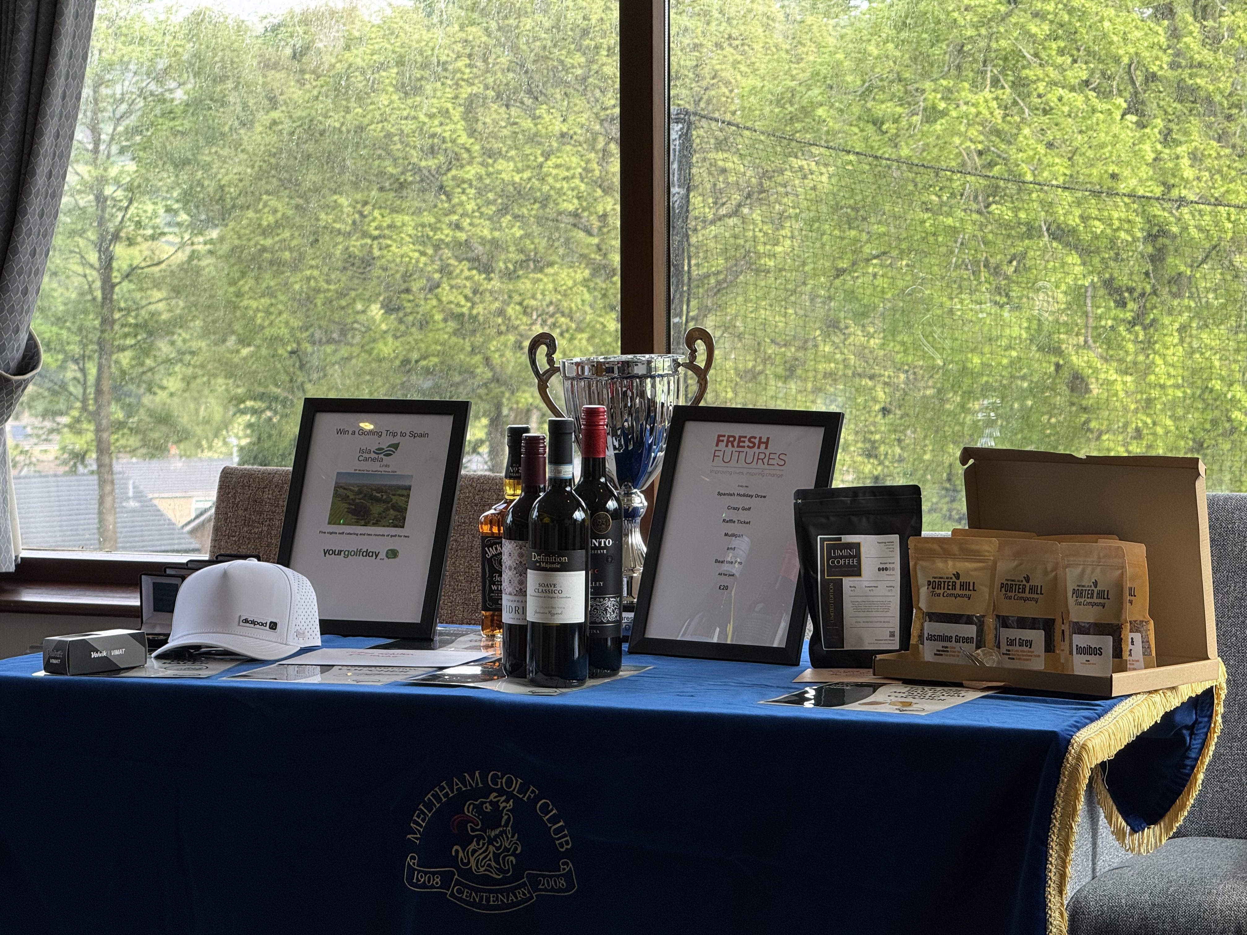 golf day prizes