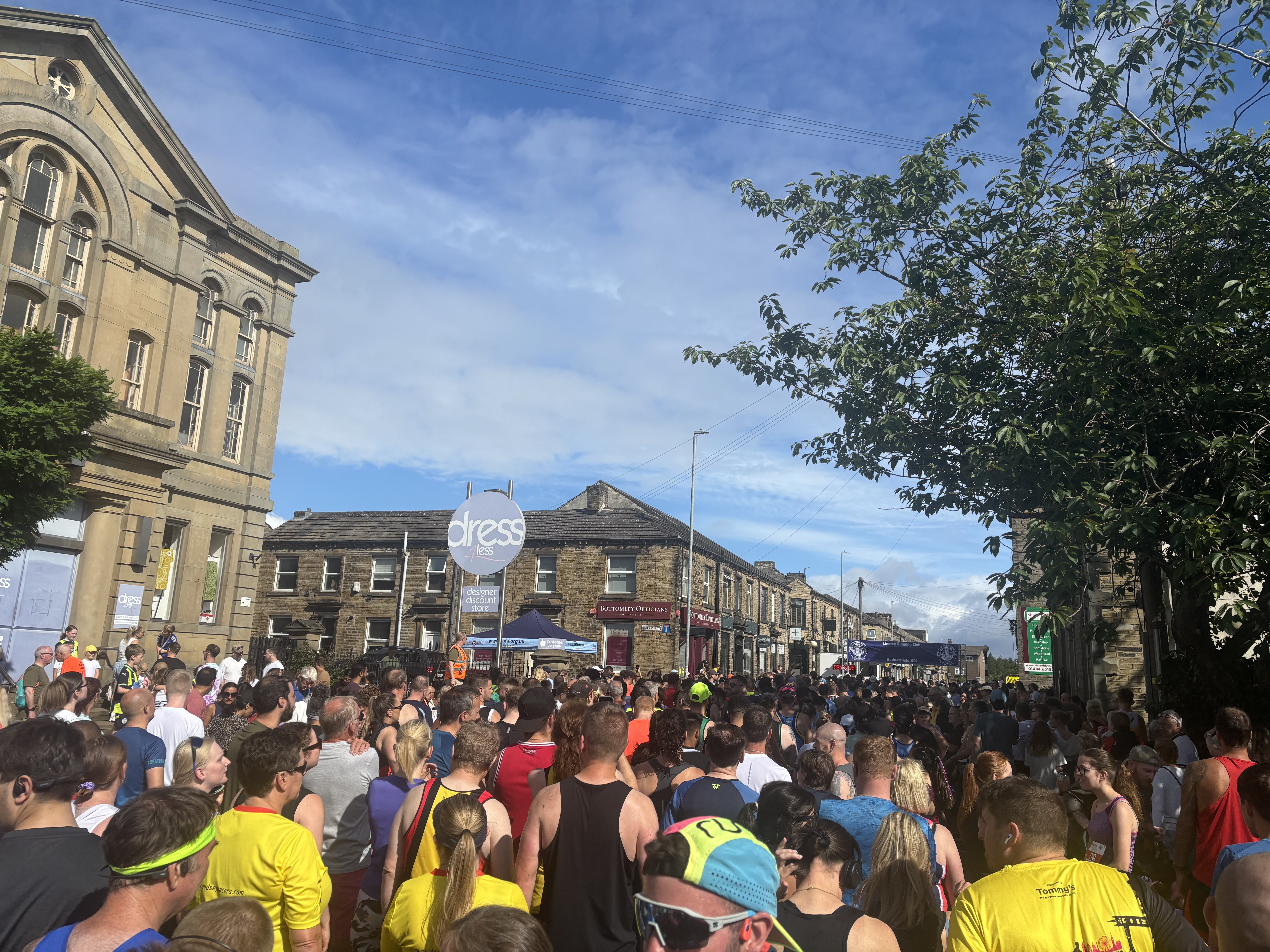 Lindley 10k crowd